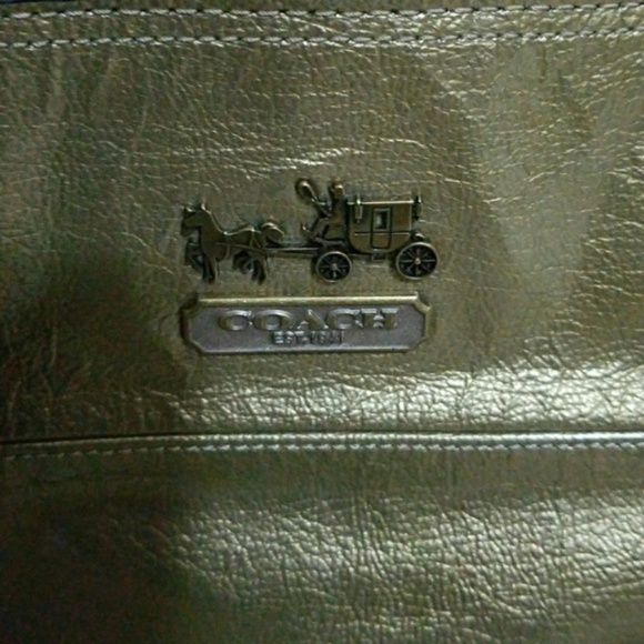 Coach gold genuine leather Madison Tribeca tote damaged - Picture 2 of 9